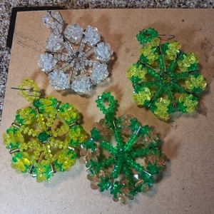 Vintage Handmadr Safety Pin And Bead Snowflake Christmas Tree Ornaments Holiday - Picture 1 of 5