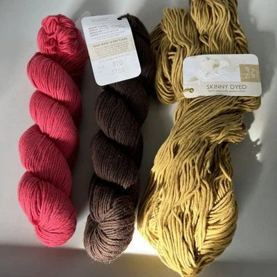 Hilo de algodón delgado Blue Sky Fibers lavable a mano colores, 320,310,307. Foto 1 de 4