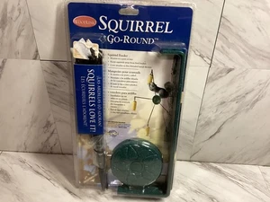 Woodlink Eichhörnchen Go Round Maisfutterhaus Eichhörnchen Love It 75560 versiegelt - Bild 1 von 6