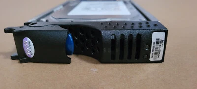 EMC 101-000-193 300GB 15K 4Gbps 3.5" FC Hard Drive for DMX-4 DMX-3 - Image 1 of 3