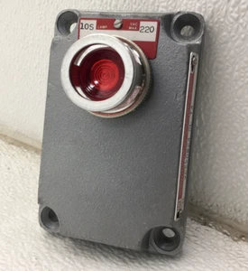 XCS-0B24-RL-T4 KILLARK EXPLOSION PROOF PILOT LIGHT WITH RED LENS - Picture 1 of 8