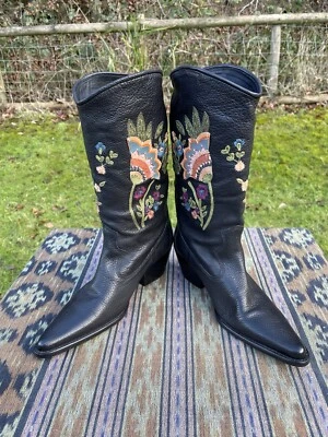 Tosca Blu Italian Designer Black Leather Cowboy Boots Appliqué Embroidered EU40  - Image 1 of 4