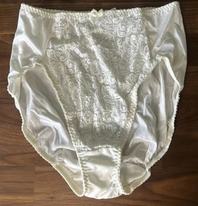 Vtg Warners Lace Charmers Panties Lace & Satin High Waist Second Skin M Bow - Picture 1 of 5