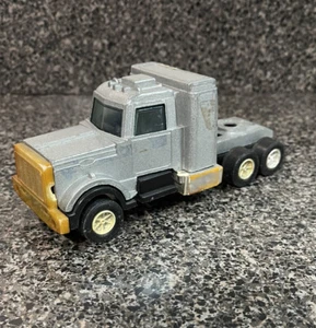 Vintage Tootsie Toys Peterbilt Cab - Picture 1 of 5