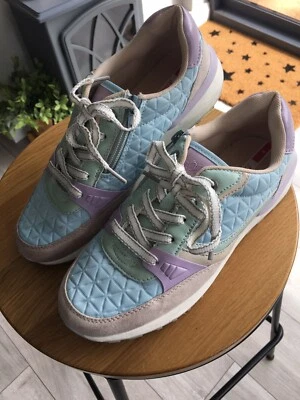 s.Oliver Trainers UK Size 5 Women's RRP €60 - VGC - Image 1 of 4