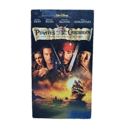 Pirates of the Caribbean The Curse of the Black Pearl (VHS 2003) Walt Disney Foto 1 de 4