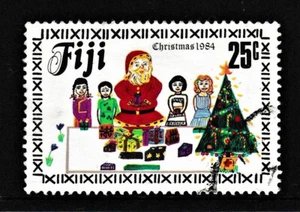 Used 25c " CHRISTMAS SANTA CHILDREN & TREE " Fiji 1984 - Picture 1 of 2