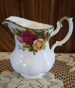 Royal Albert England Bone China Old Country Roses 4 1/2" Milchkännchen UNBENUTZT ~ NEUWERTIG! - Bild 1 von 11