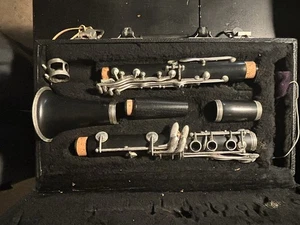 Clarinete ARTLEY usado con estuche rígido boquilla Morgan Protone - Imagen 1 de 11