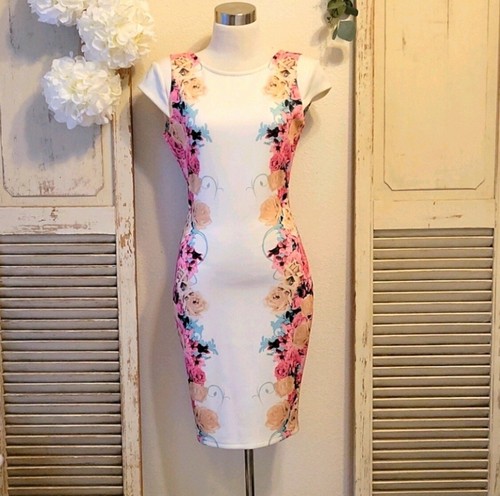 OFF WHITE Abito floreale bianco sporco collezione Kardashian