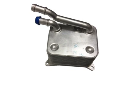 Nuevo enfriador de aceite de motor para Audi A6 A8 Quattro S5 Q7 RS4 VW Touareg 079117015B Foto 1 de 3