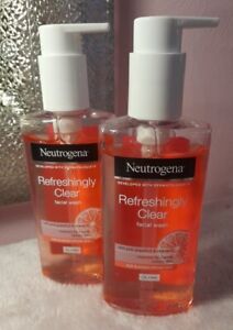 Neutrogena Refreshingly Clear Facial Wash with Pink Grapefruit and Vitamin C X2