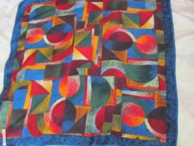 Bufanda estampada de seda The Vera Studio geométrica abstracta vintage roja azul mostaza Foto 1 de 4