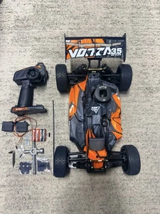 HPI Vorza 3.5 Buggy, 1/8 Scale 4WD RTR Big Block Nitro w/ 2.4GHz Radio System - Picture 1 of 13