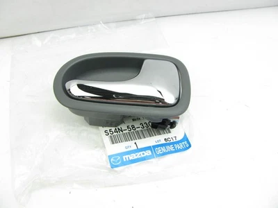 NUEVO GENUINO OEM S54N58330B43 DERECHA Manija de puerta interior 99-00 Mazda Protege Foto 1 de 3