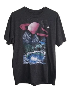 Curbside Clothing Alien Universe Erwachsene Large T-Shirt dunkelgrau - Bild 1 von 4