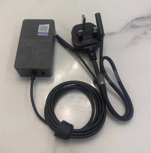 Genuine 65W Microsoft Surface Laptop 2/3/4/5 Pro 4/5/6/7/8/9 Charger w/ USB Port - Picture 1 of 3
