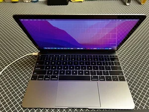 MacBook (Retina, 12-inch, 2017) 1.1 GHz m3 8GB 251GB MNYF2LL/A - Afbeelding 1 van 15