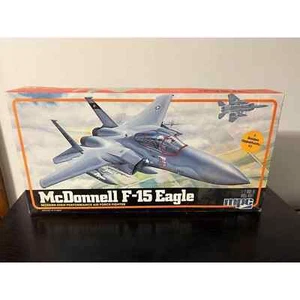 1982 MPC McDonnell F-15 Eagle Golden Opportunity Model Kit - Picture 1 of 6