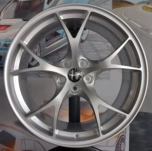 1 Vorderrad 8,5j x19 ET34 Alfa Romeo Giulia QV - Original Factory - 156113557 - Bild 1 von 14