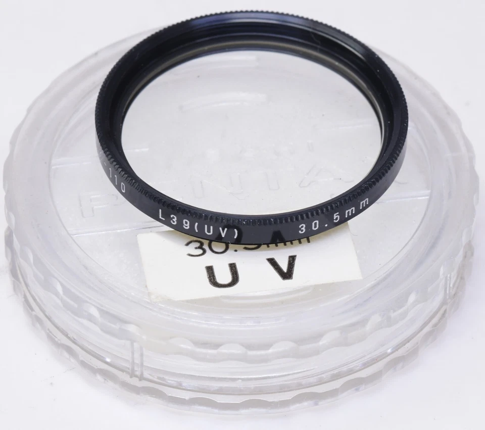 PENTAX-110 30.5mm L39 (UV) for 18mm lens + Case  - Image 1 of 1