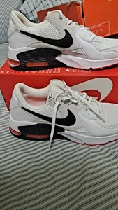 Chaussures d'entraînement de course Nike Air Max Excee blanc/noir CD4165 113 taille 13 sans couvercle supérieur - Photo 1/7