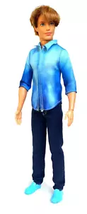 Barbie KEN 2012 FASHIONISTA Doll Blonde Rooted Hair Jointed Arms in Outfit X7874 - Picture 1 of 7