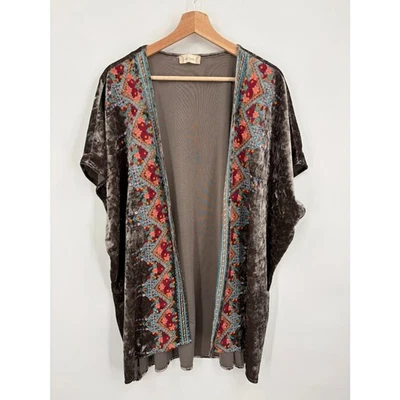 Cárdigan abierto bordado de terciopelo, talla pequeña Foto 1 de 4