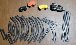 1980s Vintage Train Set For Parts - Untested - Picture 1 of 6