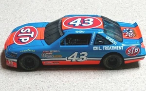 Richard Petty 1:18 Scale #43 STP Pontiac Grand Prix 7 Time Winston Cup Champion - Picture 1 of 5
