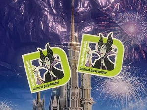 1- Disney Parks Annual Passholder Magnet - Maleficent - Original & Brand New - Bild 1 von 1