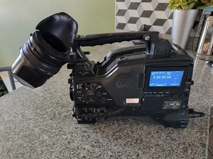 Sony PDW-700 2/3" 3CCD XDCam Professional HD Camcorder Camera - Picture 1 of 14