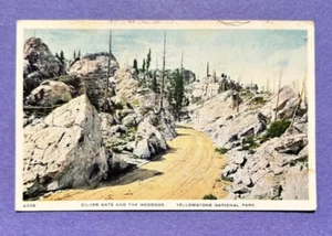Tarjeta postal escénica Silver Gate and The Hoodoos, Parque Nacional de Yellowstone - Imagen 1 de 2