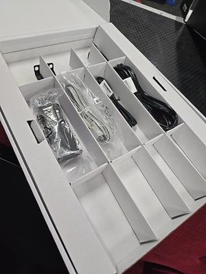 NETGEAR GSM4230PX-100NAS M4250-26G4XF-POE+Managed Switch - Image 1 of 4