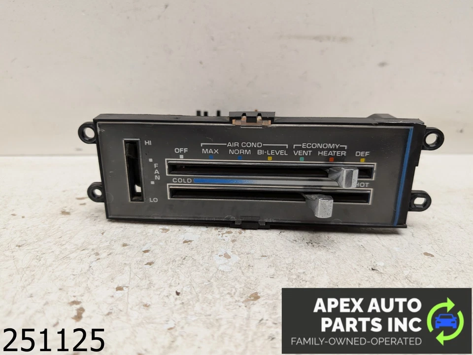 Chevrolet El Camino 1979 fabricante de equipos originales 3,9 L unidad de control automático de aire acondicionado calefacción Foto 1 de 4