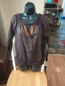 Miley Cyrus Women's Blouse Size XL - Picture 1 of 17