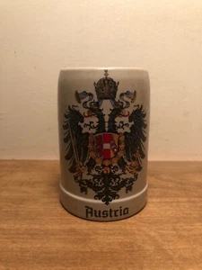 Escudo de armas heráldico vintage coleccionable de Austria de 0,5 litros taza cerveza piedra - Imagen 1 de 5