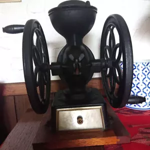 Coffee mill, FUJI, manual type, cast iron, antique, vintage, rare item, large, - Picture 1 of 14