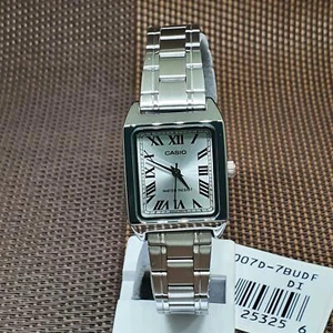 Casio LTP-V007D-7B Analog Quartz Stainless Steel Band Ladies' Watch - Picture 1 of 5