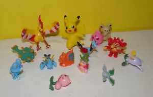 Moltres #146 Pokemon PVC Figure Takara Tomy Nintendo Authentic + Others - Picture 1 of 2