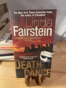 Death Dance von Linda Fairstein gebrauchtes Taschenbuch - Bild 1 von 2