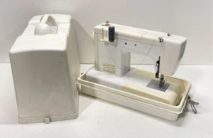 Yamata FY812 Premier Sewing Machine 85W White With Carrying Case - Picture 1 of 6