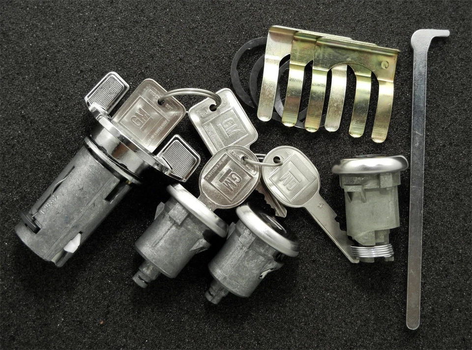 1974-1975 Pontiac Grandville Ignition Door Trunk Locks - Image 1 of 1