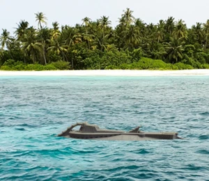 Create a Partially Submerged Masterpiece: 12" Waterline Nautilus Submarine for D - Picture 1 of 3