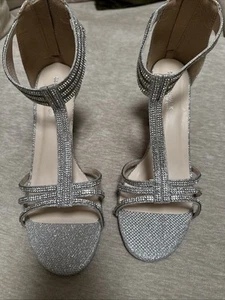 Women’s Glittery Heels Ankle Zip Shoes New Size 8 Silver - Picture 1 of 9
