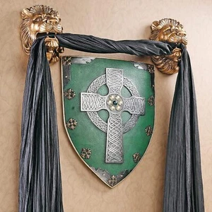Celtic Warriors Emerald Green Sculptural Wall Shield of Faith - Picture 1 of 4