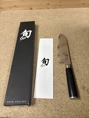 Shun DM0718 Classic 7 inch Hollow Granton Santoku Knife - Image 1 of 2