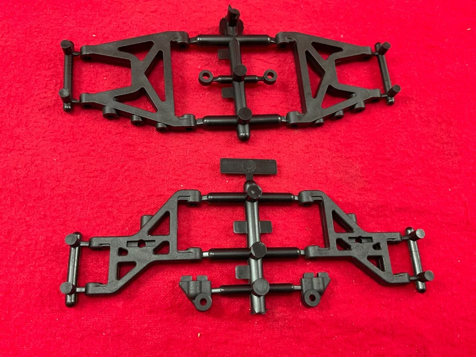 TEAM ASSOCIATED RC10DS front + rear SUSPENSION ARMS set a-arms BLACK - Image 1 of 1