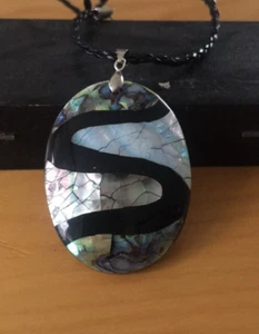 P105 Muschel Perlmutt Perlen Schmuck Anhänger Collier Schnur Halskette mknj - Bild 1 von 1
