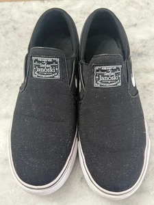 NIKE Stefan Janoski Canvas Slip On Black White SZ 5.5Y WOMENS SZ 7 882988-002 - Picture 1 of 7